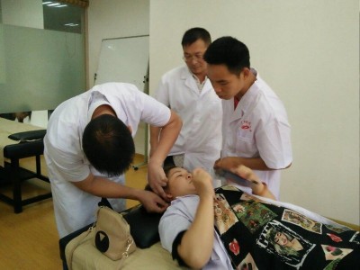 南寧哪里可以學最專業的針灸推拿技能？