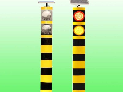 匝道太陽能警示柱 路口頻閃警示柱交通設(shè)施廠家